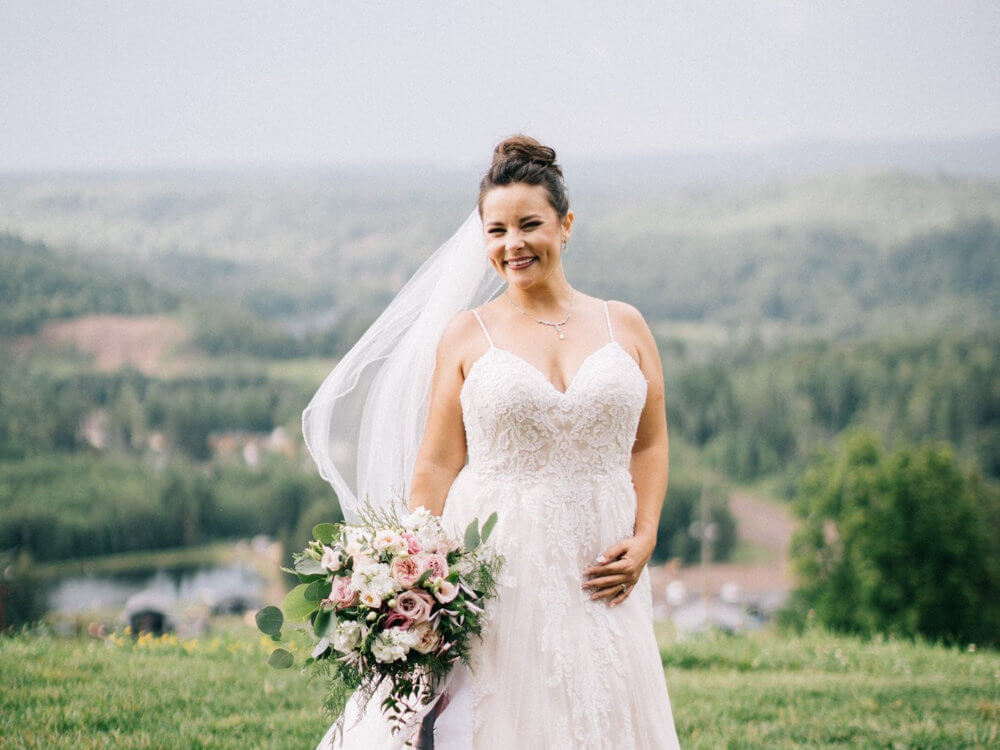 Wedding bride at Mont du Lac